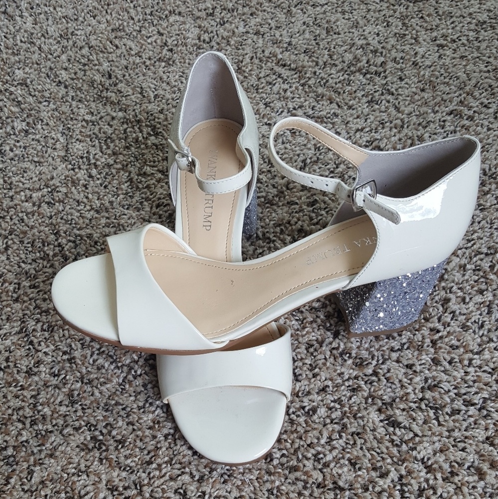 IVANKA TRUMP BEAUTIFUL SANDALS WITH SPARKLE HEEL
